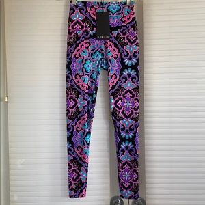 K-Deer Leggings Size Small. NWT